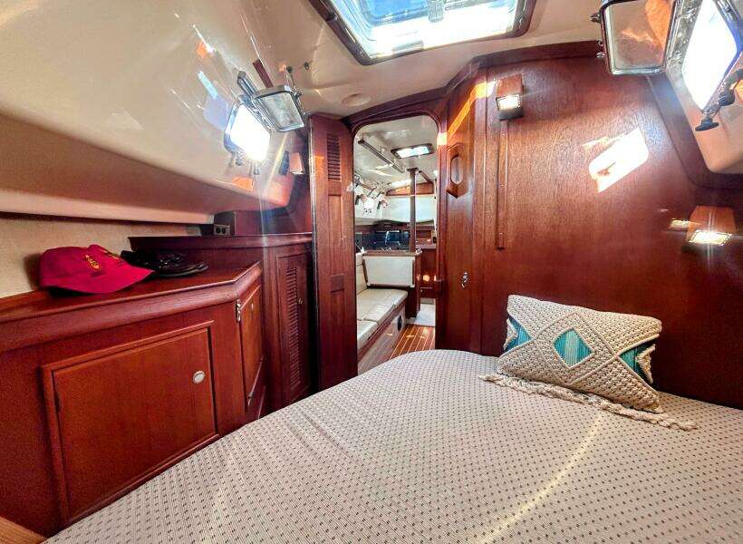 Offline 32ft Island Packet Yacht For Sale