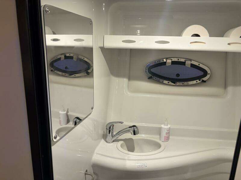 26ft Crownline Yacht For Sale