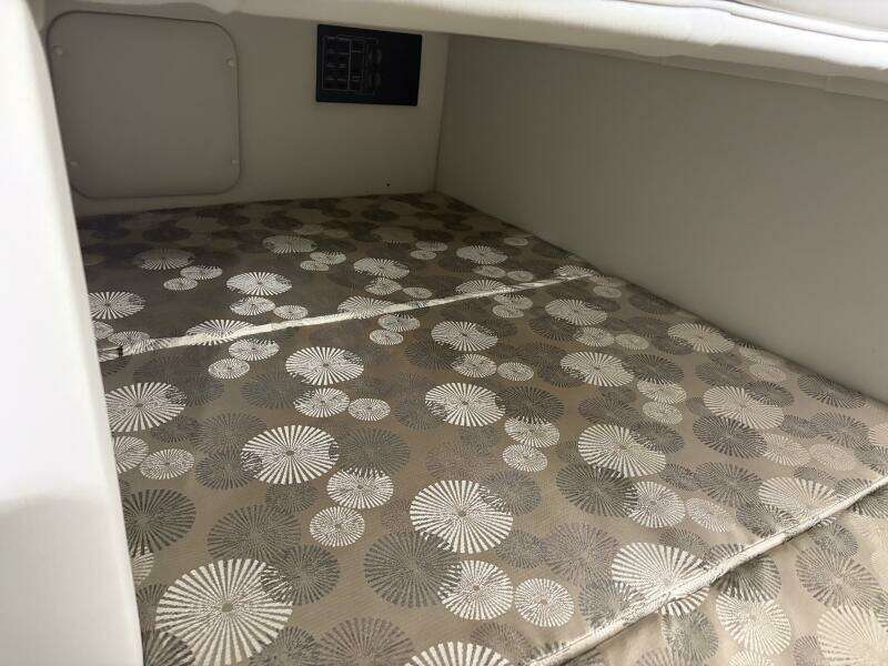 26ft Crownline Yacht For Sale