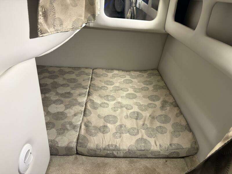 26ft Crownline Yacht For Sale