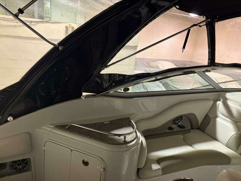 26ft Crownline Yacht For Sale