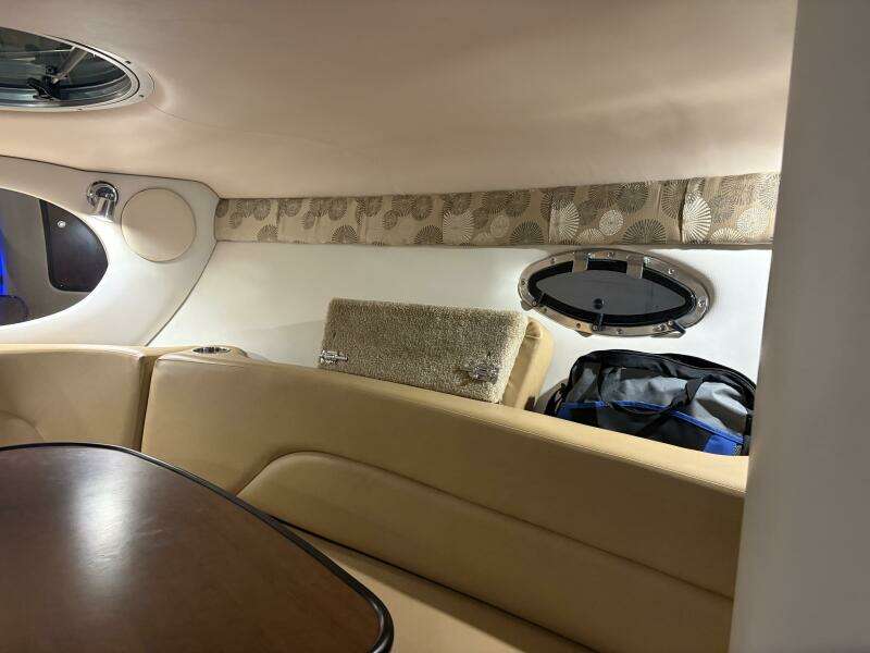 26ft Crownline Yacht For Sale