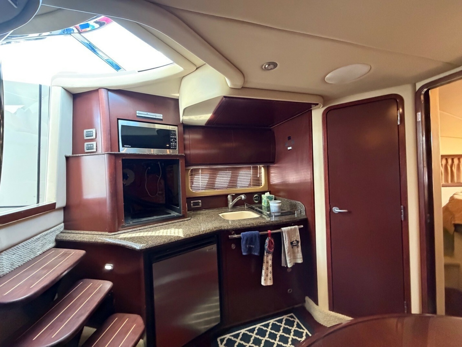 2007 Sea Ray 380 DA