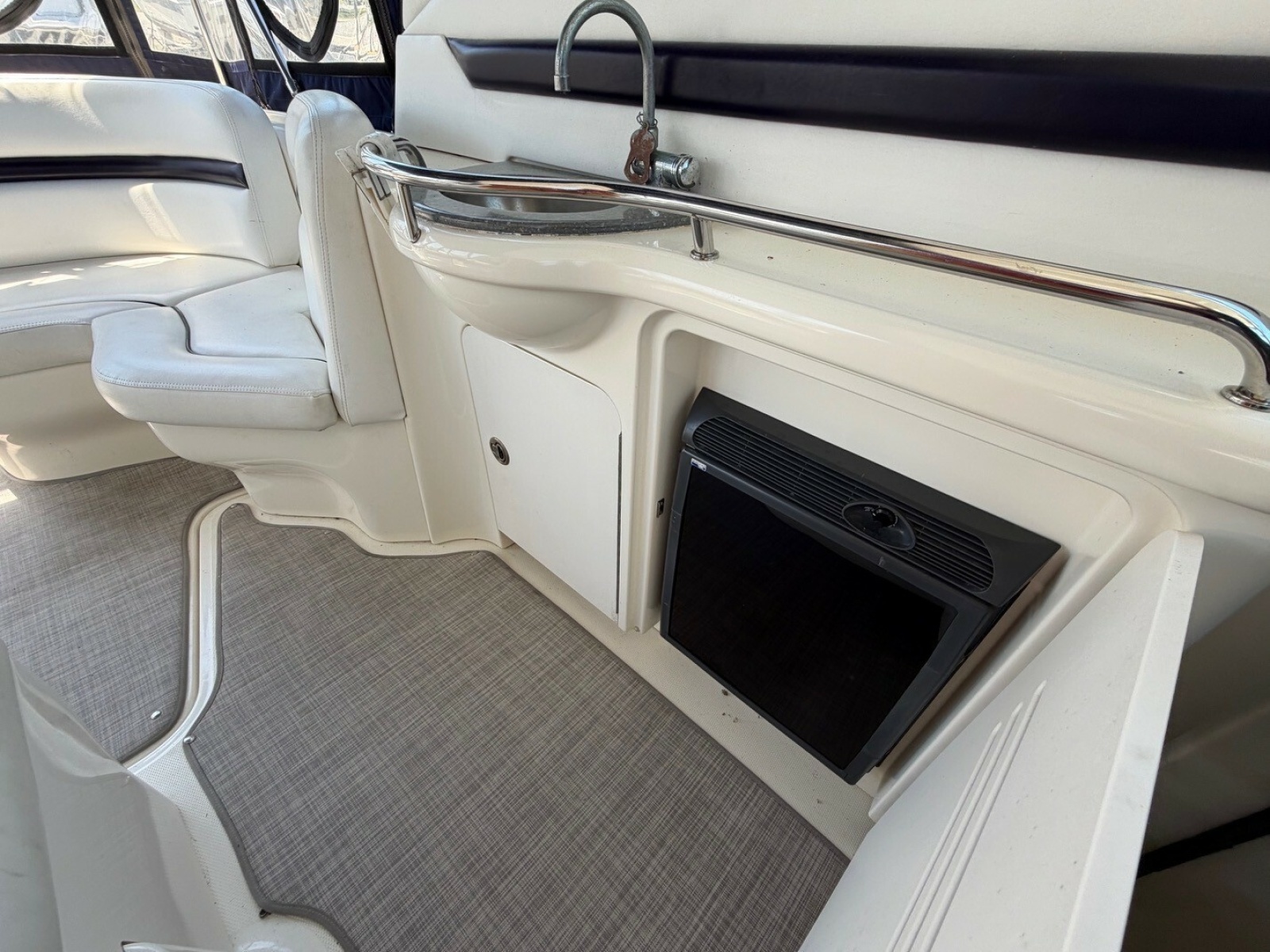 2007 Sea Ray 380 DA