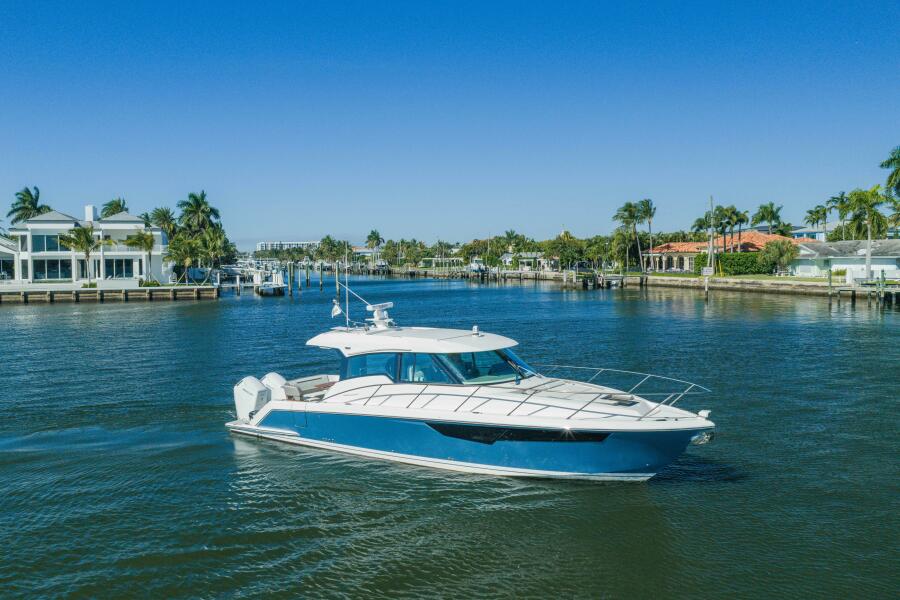 43' 2025 Tiara Yachts 43 LE