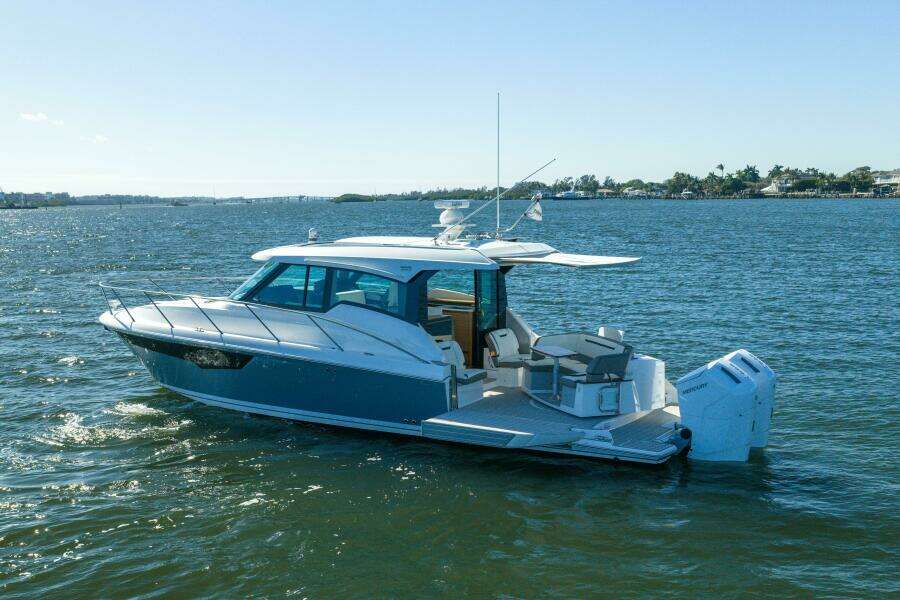 NEXT LEVEL 43ft Tiara Yachts Yacht For Sale