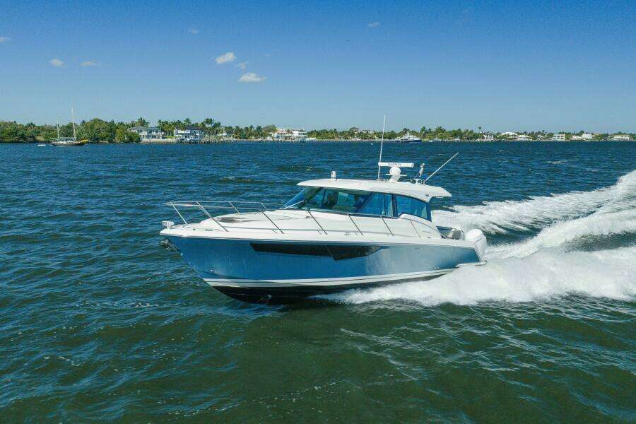 NEXT LEVEL 43ft Tiara Yachts Yacht For Sale