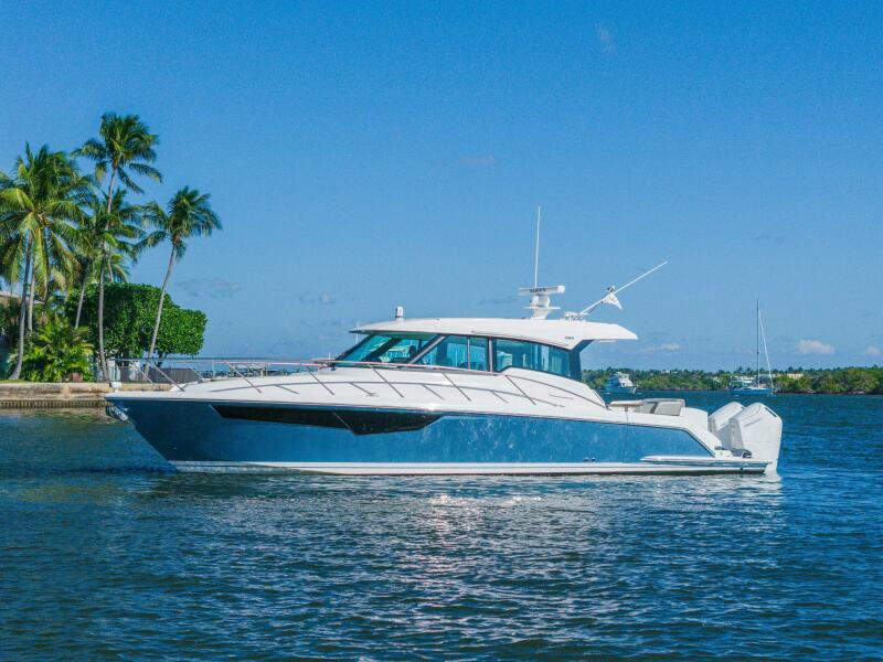 43' 2025 Tiara Yachts 43 LE