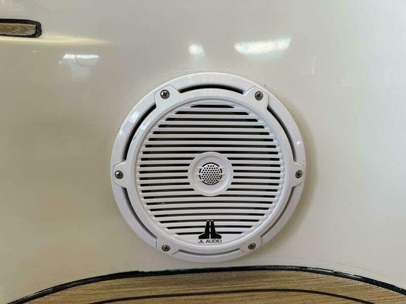 Blue Delft 40ft Chris Craft Yacht For Sale