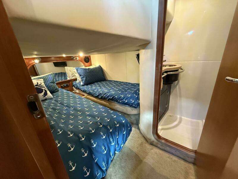 Blue Delft 40ft Chris Craft Yacht For Sale