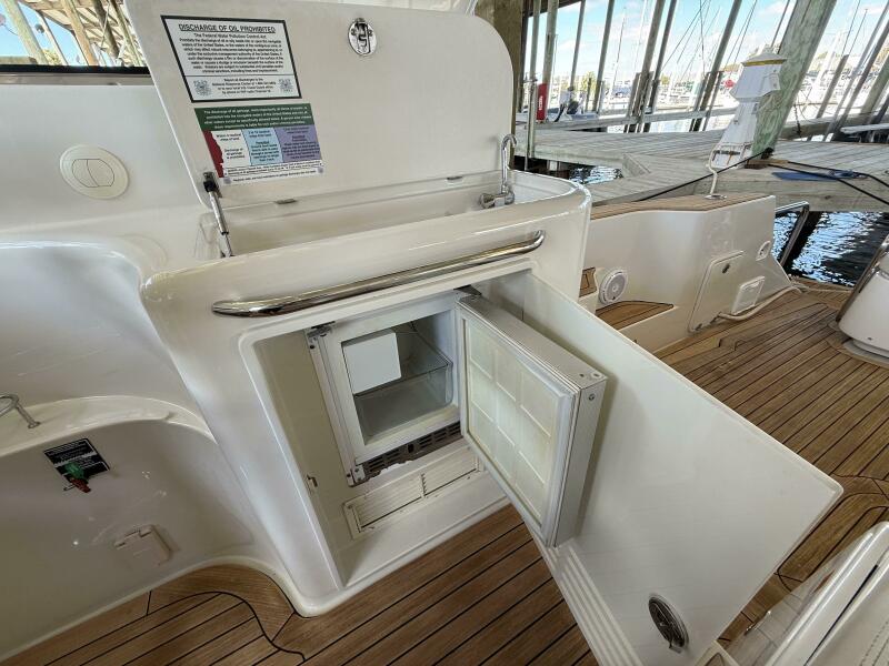 40' 2007 Chris-Craft Roamer 40