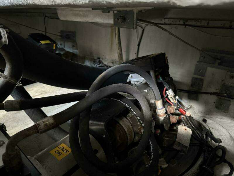 Blue Delft 40ft Chris Craft Yacht For Sale