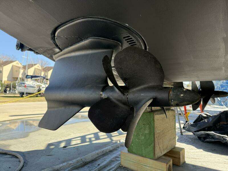 Blue Delft 40ft Chris Craft Yacht For Sale