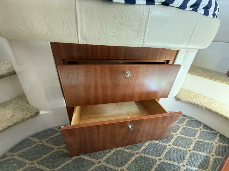 40' 2007 Chris-Craft Roamer 40