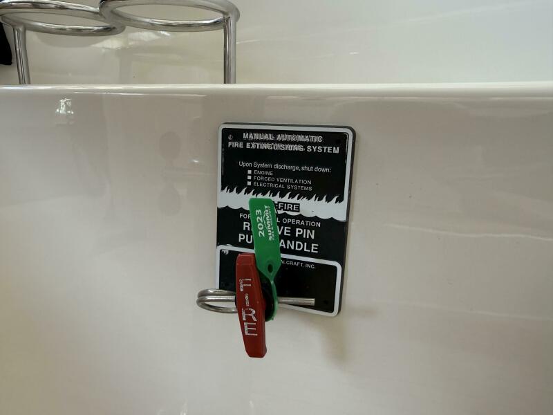 40' 2007 Chris-Craft Roamer 40