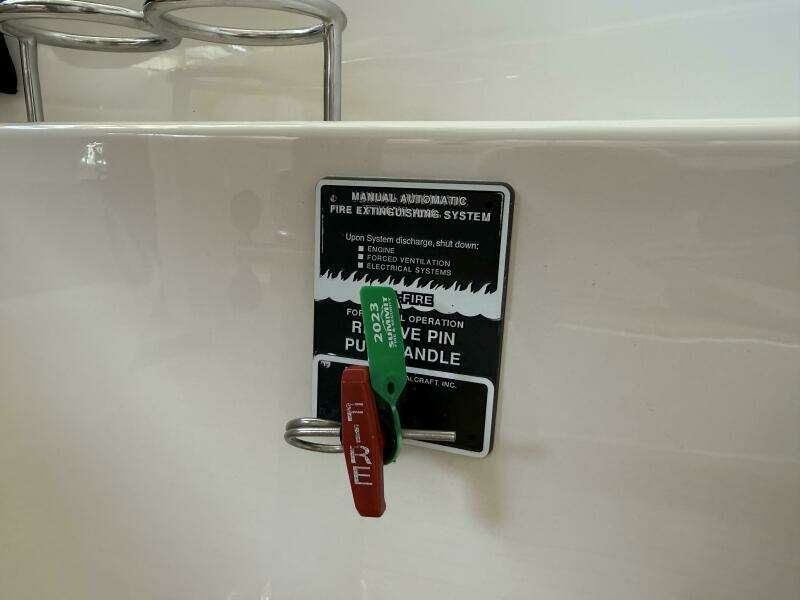 Blue Delft 40ft Chris Craft Yacht For Sale