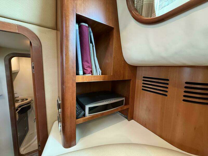 Blue Delft 40ft Chris Craft Yacht For Sale