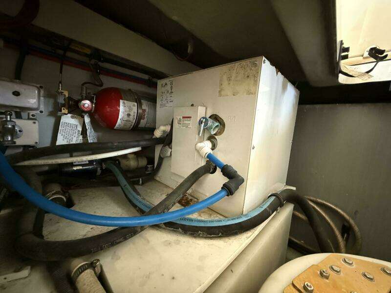 Blue Delft 40ft Chris Craft Yacht For Sale