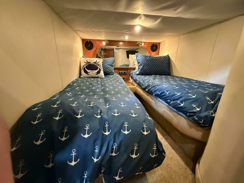 40' 2007 Chris-Craft Roamer 40