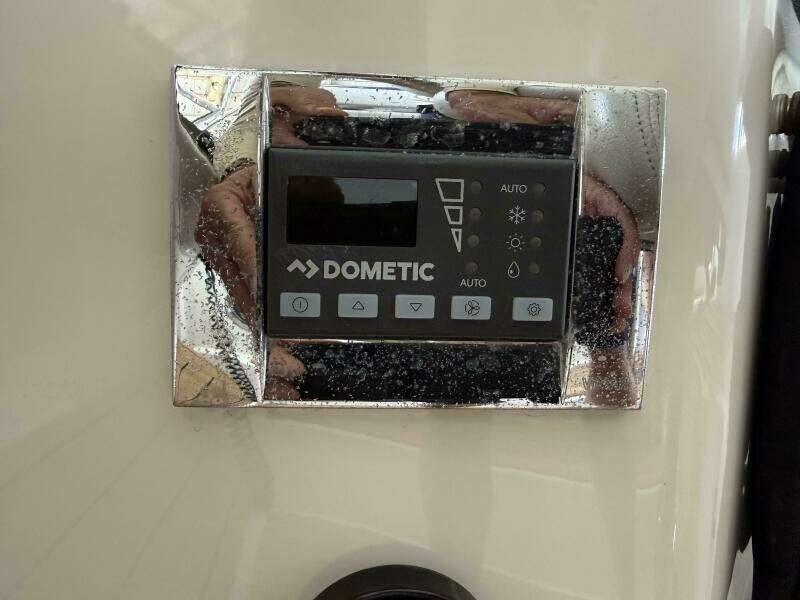 Blue Delft 40ft Chris Craft Yacht For Sale