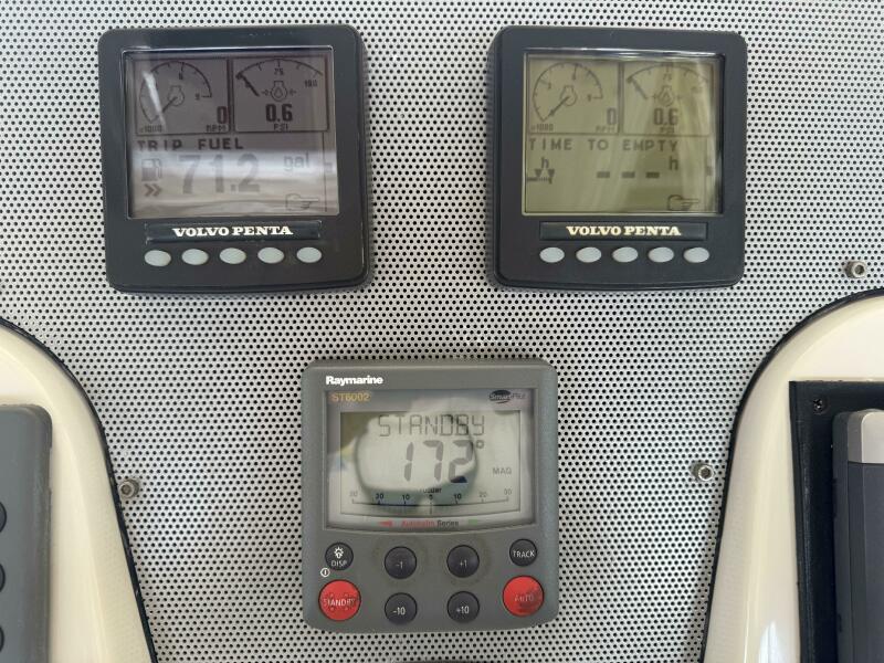 40' 2007 Chris-Craft Roamer 40