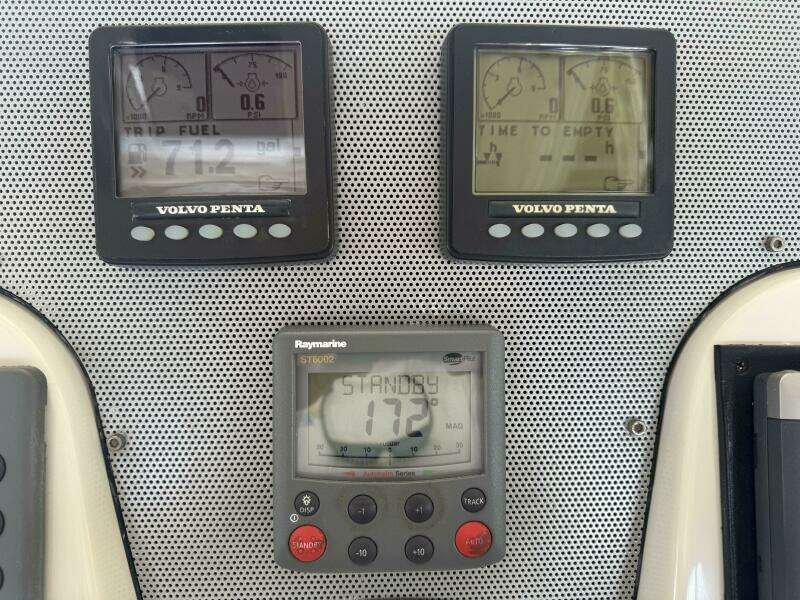 Blue Delft 40ft Chris Craft Yacht For Sale