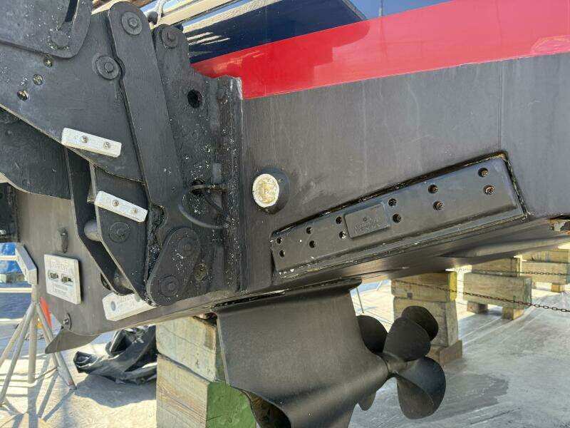 Blue Delft 40ft Chris Craft Yacht For Sale