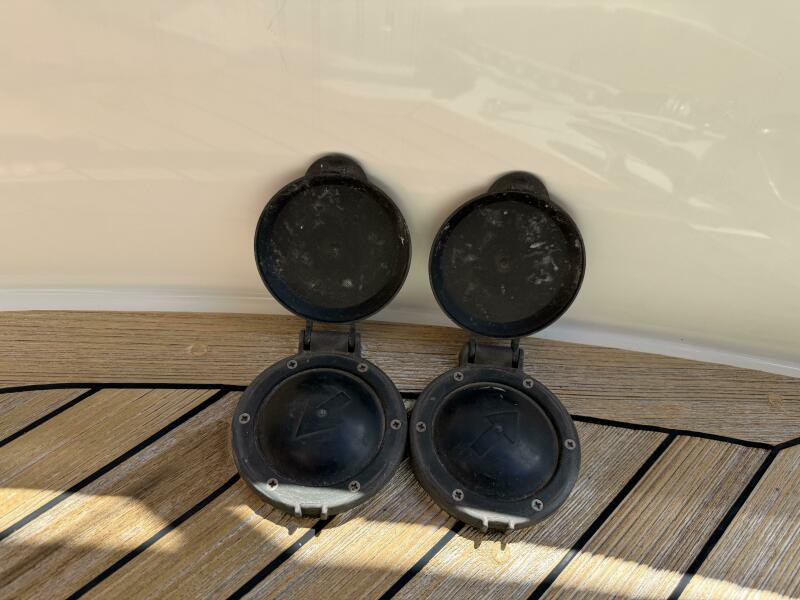 40' 2007 Chris-Craft Roamer 40