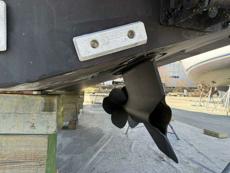 Blue Delft 40ft Chris Craft Yacht For Sale