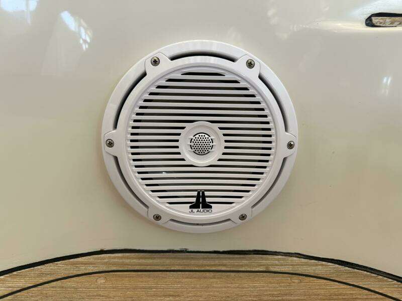 Blue Delft 40ft Chris Craft Yacht For Sale