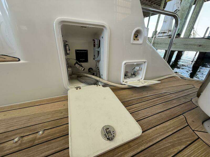 Blue Delft 40ft Chris Craft Yacht For Sale