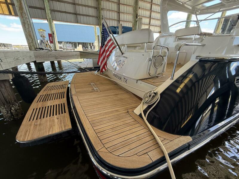 40' 2007 Chris-Craft Roamer 40