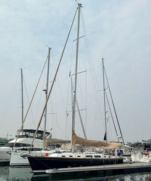 Serendipity II 45ft Sabre Yacht For Sale