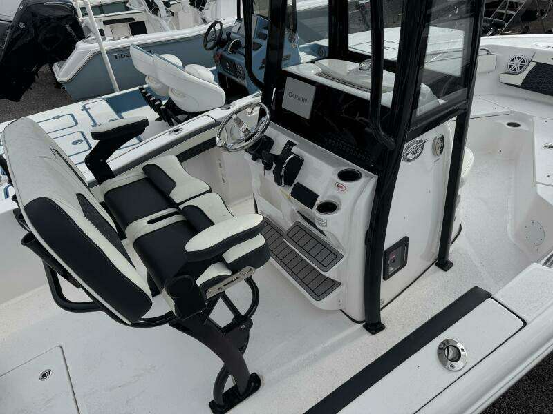 210 CC Adventure 21ft Tidewater Yacht For Sale