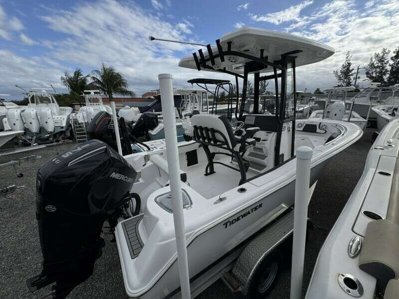 210 CC Adventure 21ft Tidewater Yacht For Sale