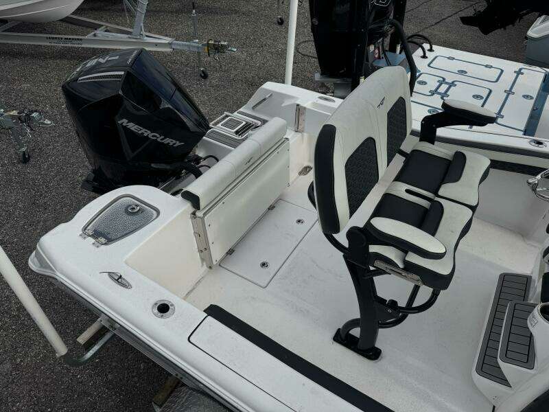 210 CC Adventure 21ft Tidewater Yacht For Sale