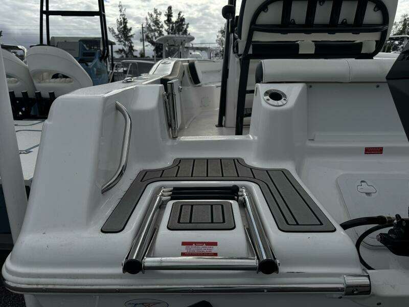 210 CC Adventure 21ft Tidewater Yacht For Sale