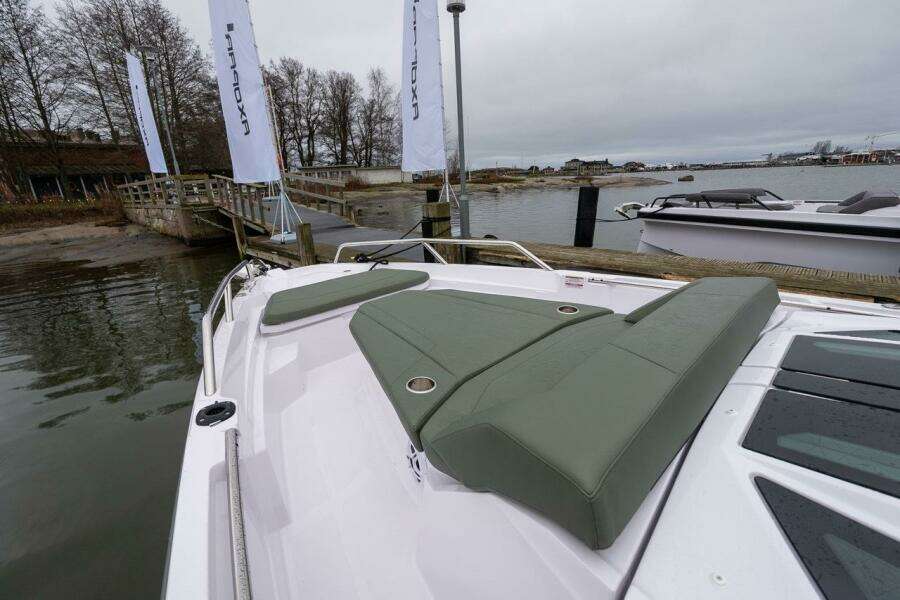 460k    660k 38ft Axopar Yacht For Sale