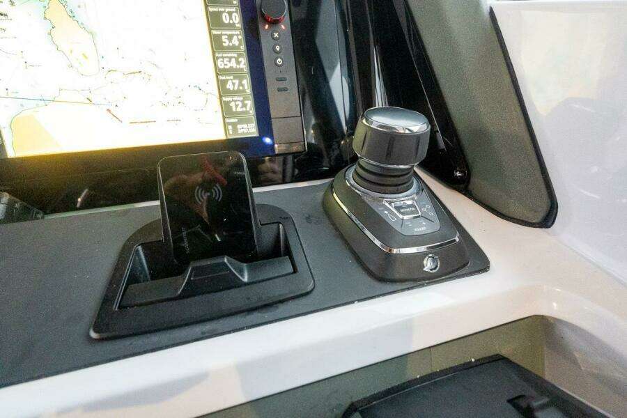 460k    660k 38ft Axopar Yacht For Sale