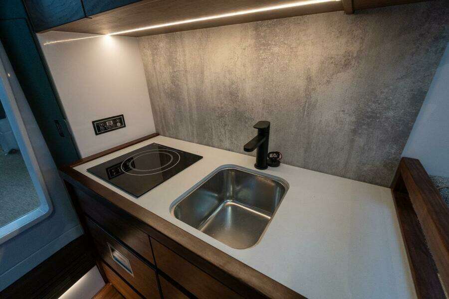 460k    660k 38ft Axopar Yacht For Sale