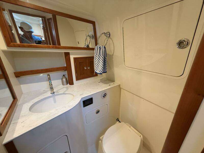 40ft Hinckley Yacht For Sale