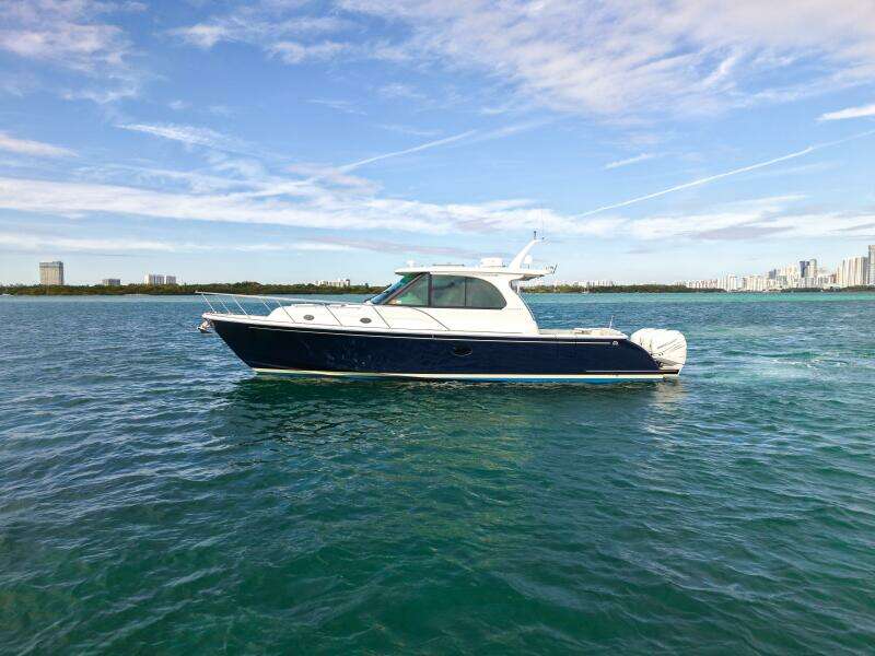 40ft Hinckley Yacht For Sale