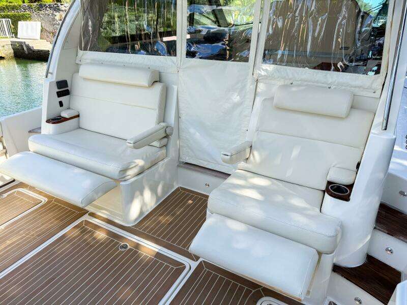 40ft Hinckley Yacht For Sale