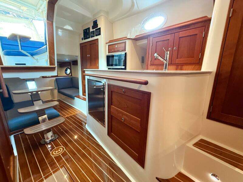 40ft Hinckley Yacht For Sale