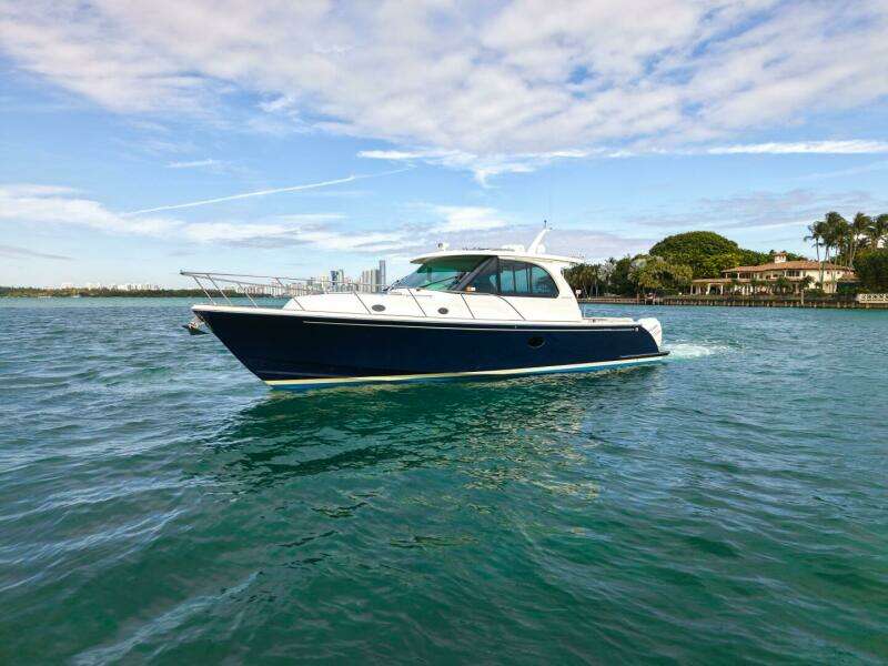 40ft Hinckley Yacht For Sale
