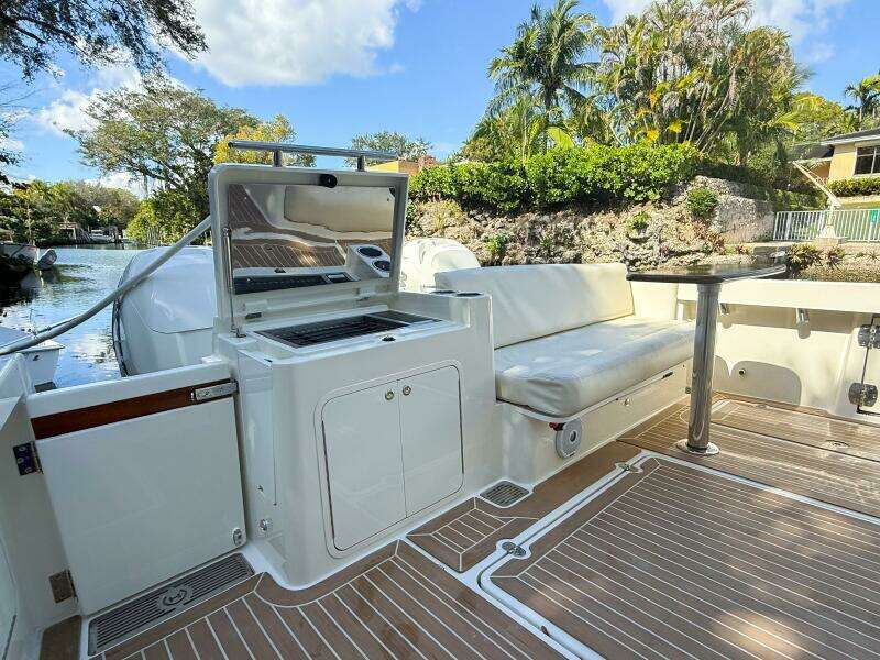 40ft Hinckley Yacht For Sale