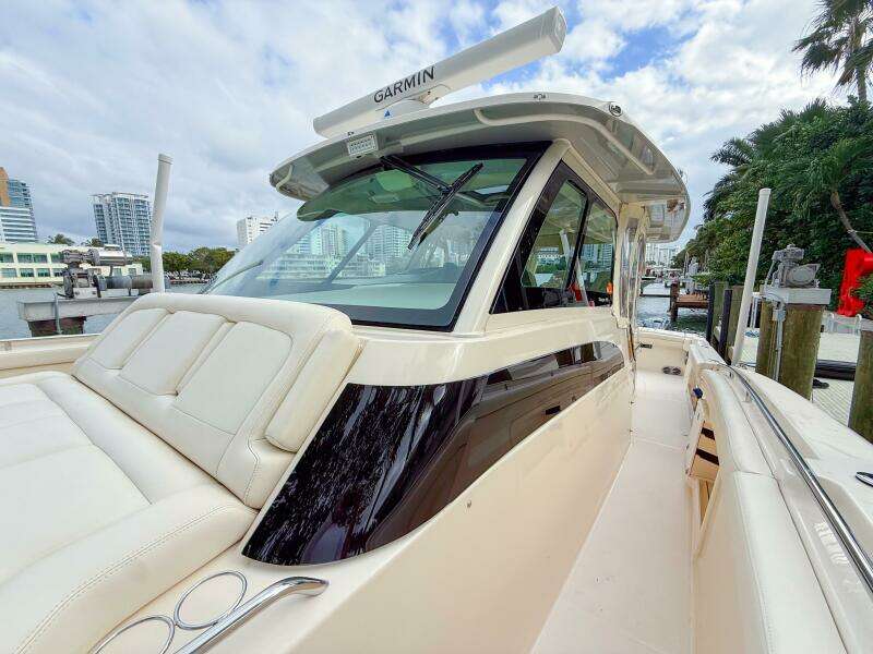 45ft Grady White Yacht For Sale