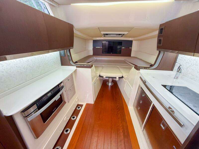 45ft Grady White Yacht For Sale