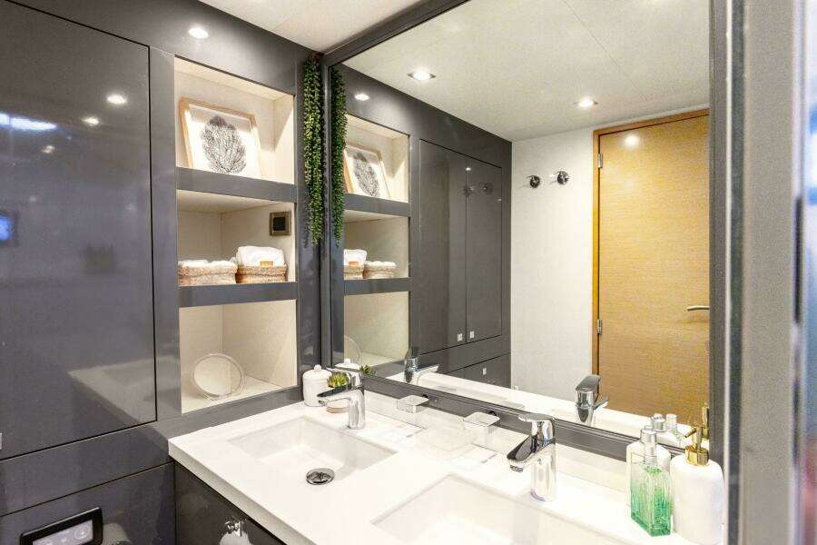 True Story 67ft Fountaine Pajot Yacht For Sale