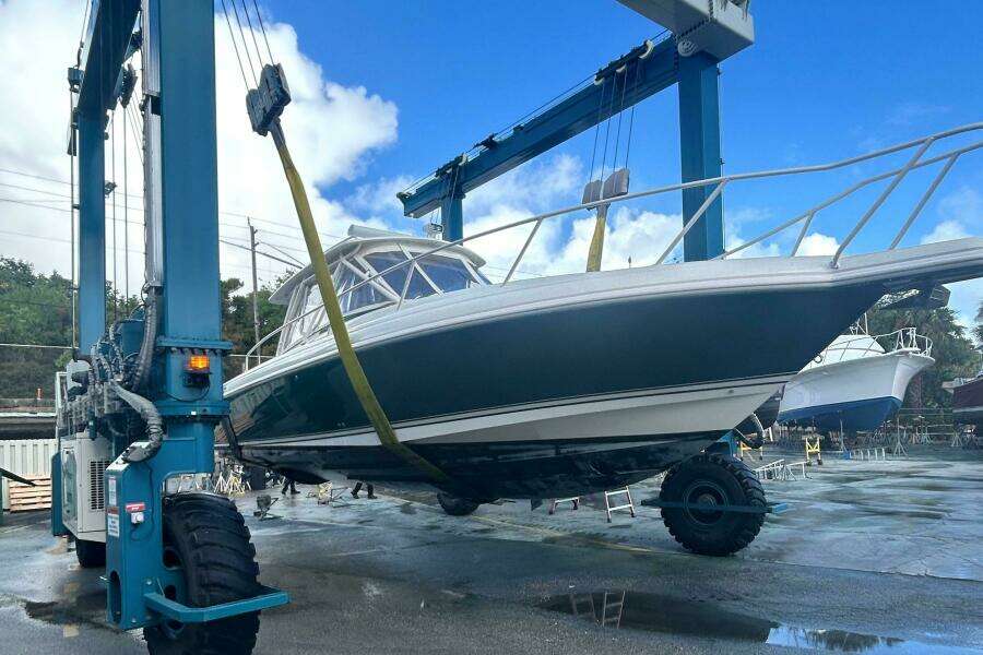 Summit 37ft Intrepid Yacht For Sale